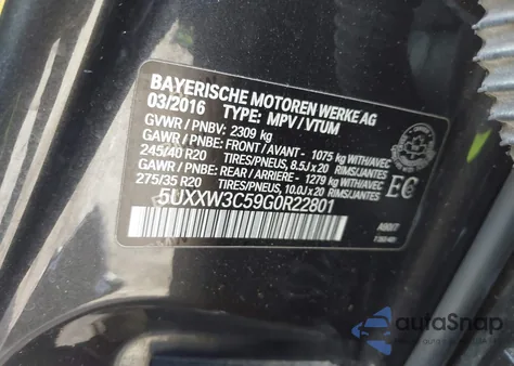 2016 BMW X4 xDrive28I z USA, uszkodzony, nr VIN 5UXXW3C59G0R22801